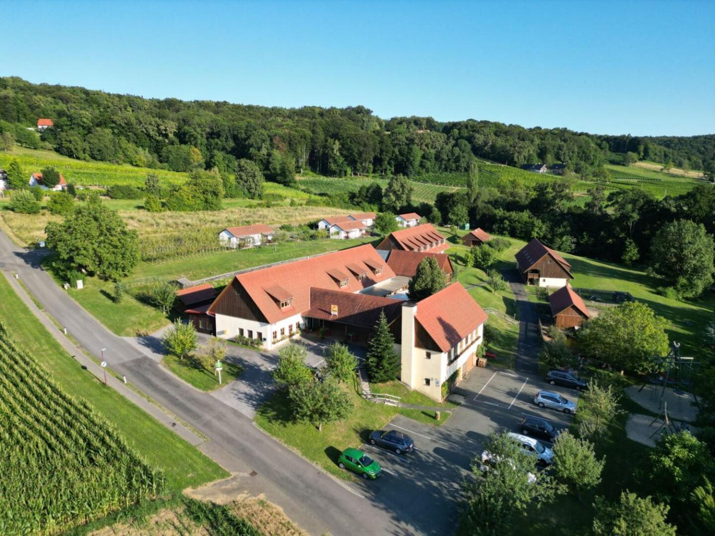 Jufa Hotel Tieschen Zewnętrze zdjęcie