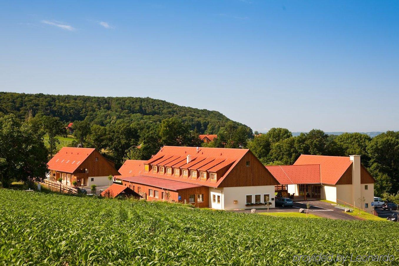 Jufa Hotel Tieschen Zewnętrze zdjęcie